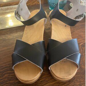 Swedish Black Strappy Sandal Clogs with wooden soles, size 41